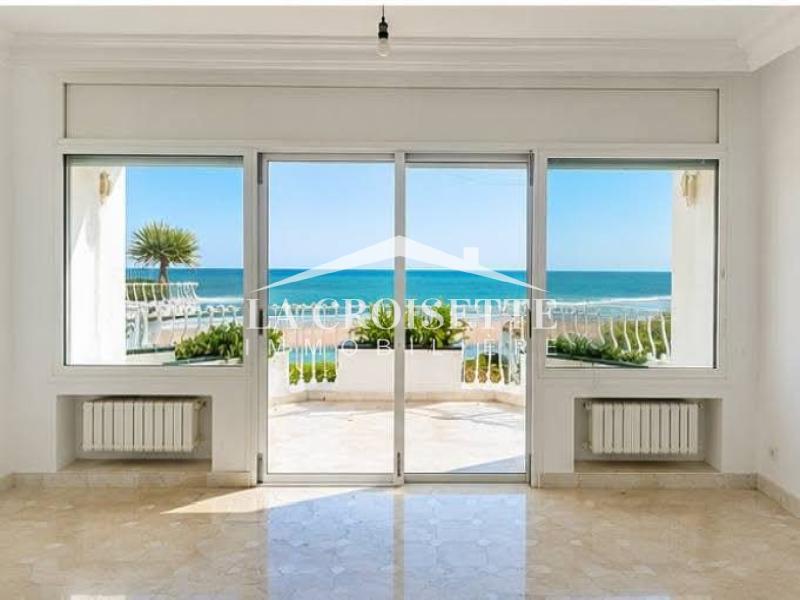 Villa S+5 à La Marsa